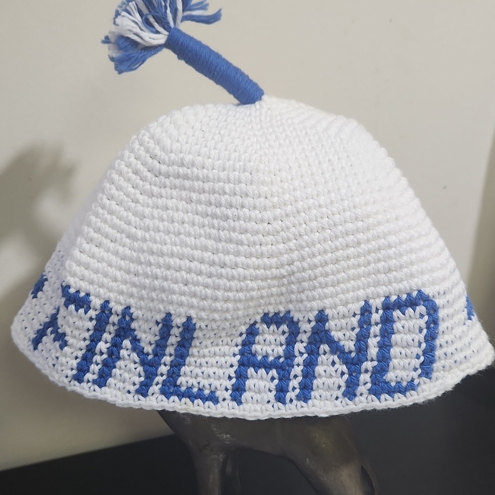 🇫🇮 Suomi Pipo Finland Suomi Crochet Beanie - Picture 2 of 5